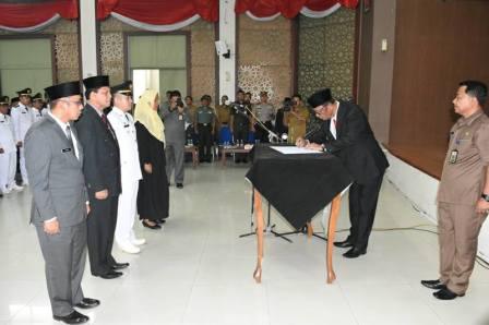 Lantik 133 Orang Pejabat, Bupati Langsung Pimpin Rapat Perdana